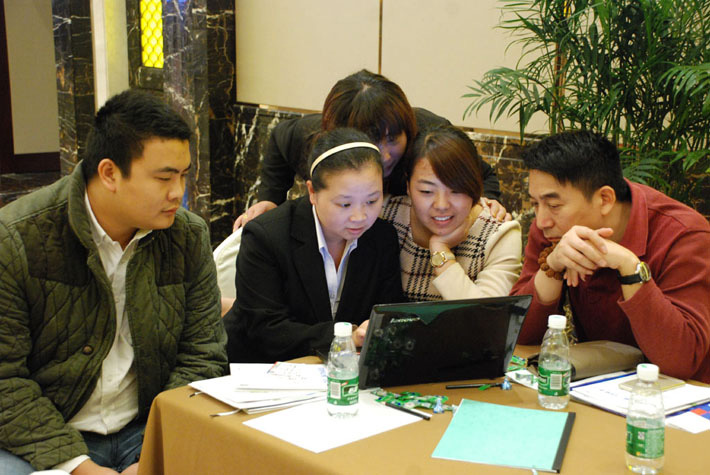 高瞻遠(yuǎn)矚，移攬?zhí)煜? 2014年百度移動(dòng)推廣峰會(huì)會(huì)議報(bào)道